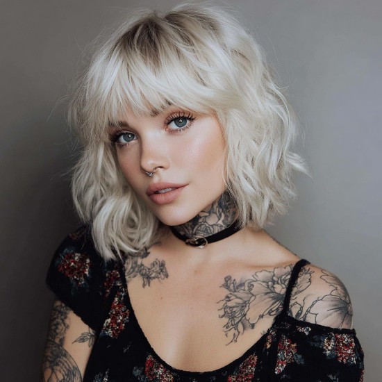 New Hot Sales Synthetic Full Wig with Bangs and Loose Wavy Short Curled Hair for Fashionable Women